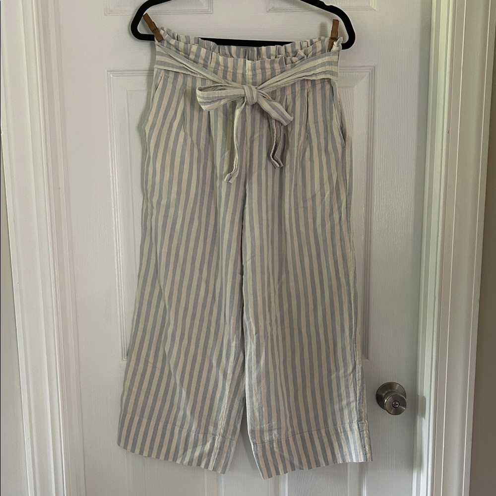 Madewell Blue and White Striped Capris with Bow